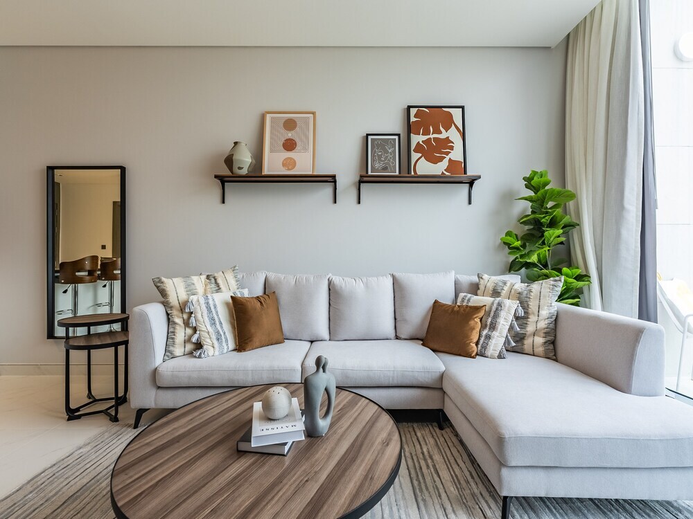 Дубай: Ultimate Luxury Retreat in MBR City