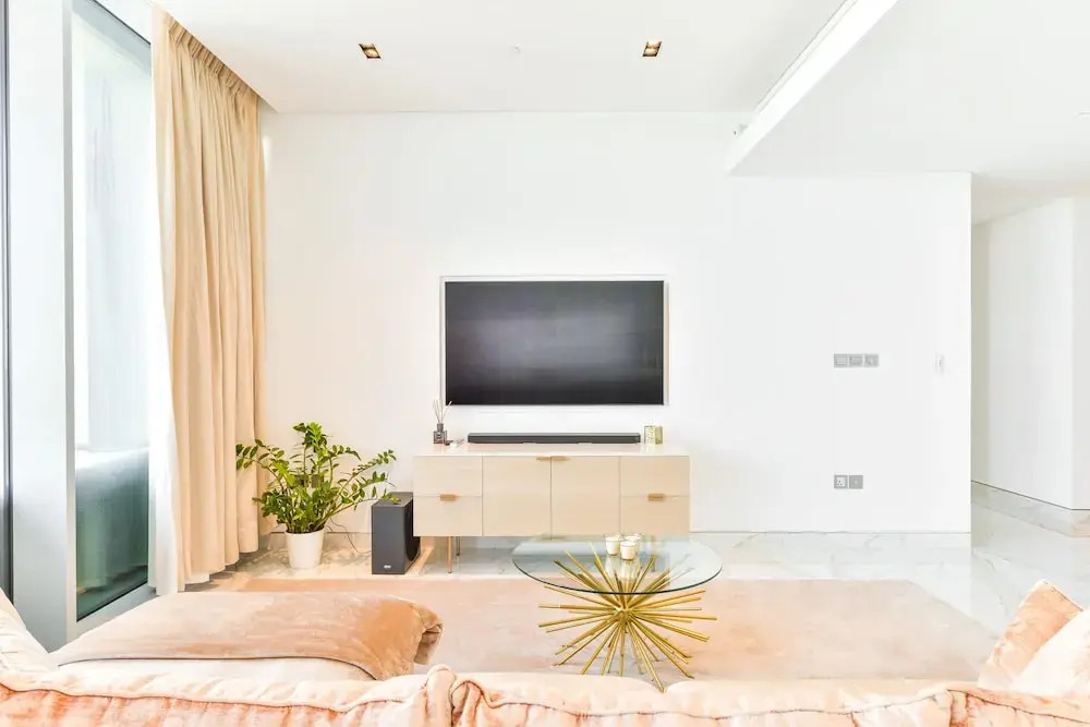 Дубай: Luxury Beachfront 2BR w Stunning SeaView