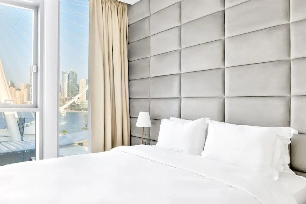 Дубай: Luxury Beachfront 2BR w Stunning SeaView