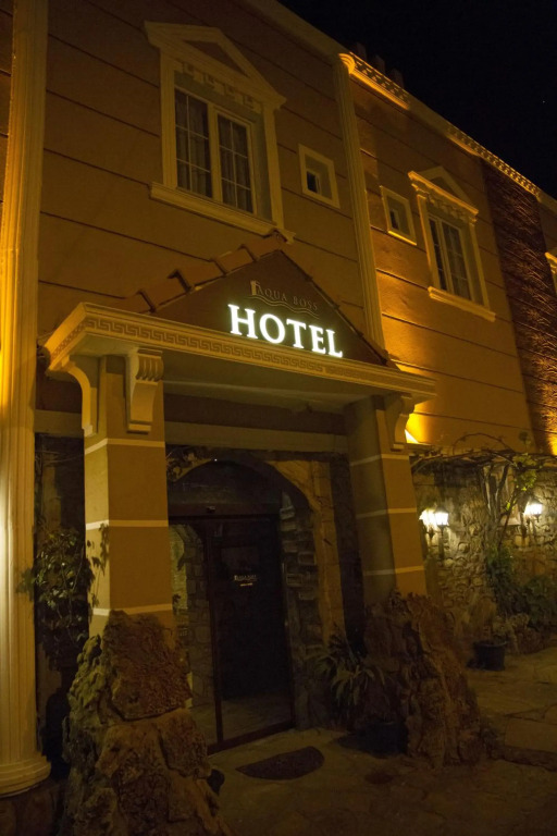 Эджеабат: Aqua Boss Hotel