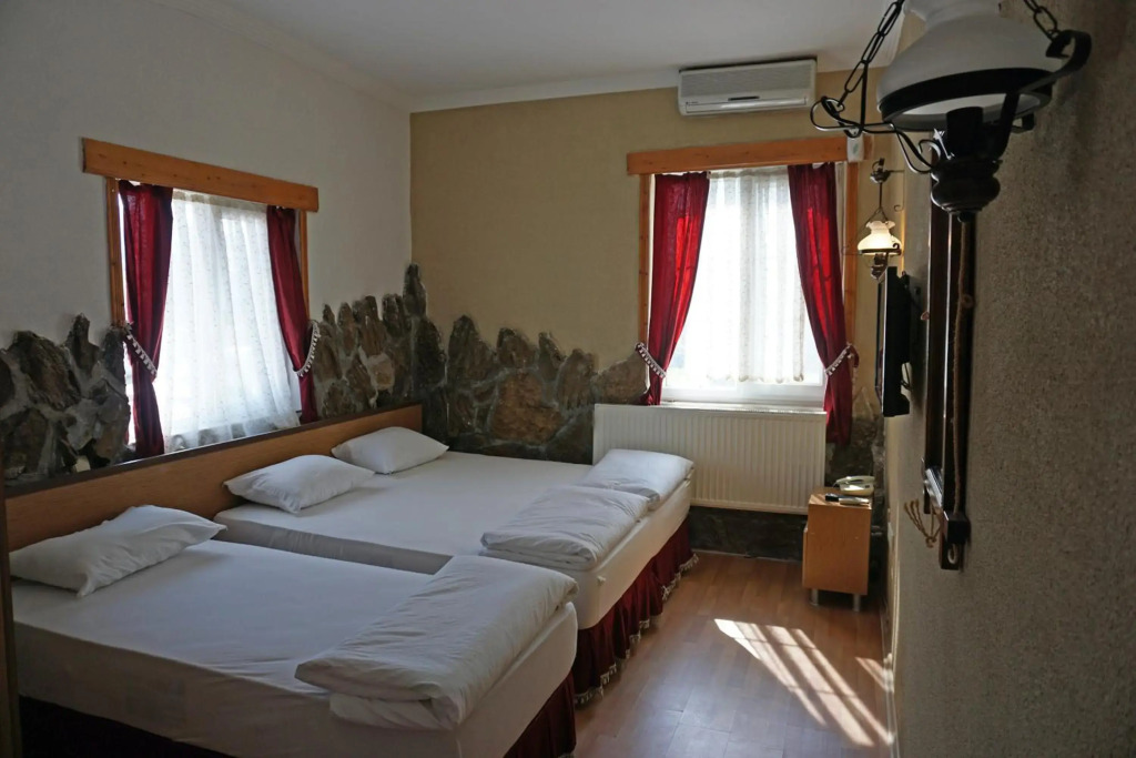 Эджеабат: Aqua Boss Hotel