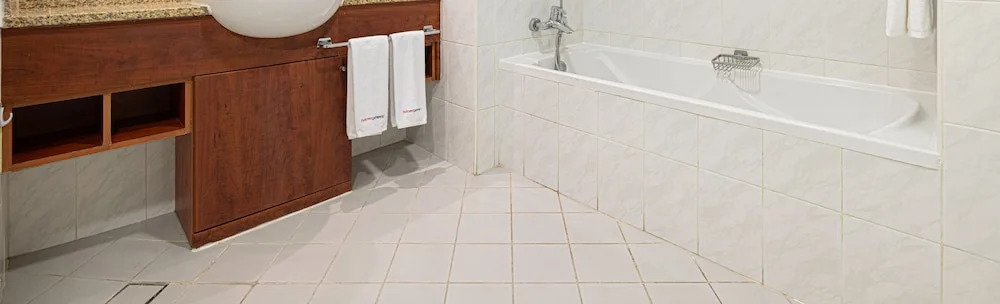 Дубай: HomesGetaway- 1BR in JLT Lake Views