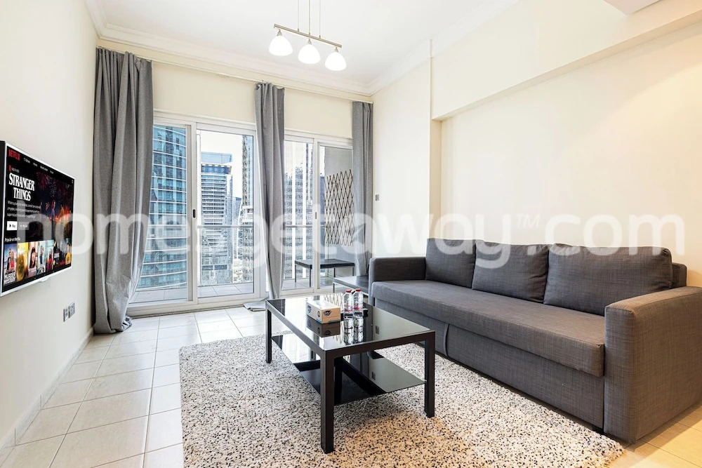 Дубай: HomesGetaway- 1BR in JLT Lake Views