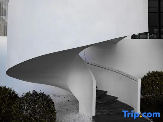 Бэйхай: Weizhou Island White House Hotel