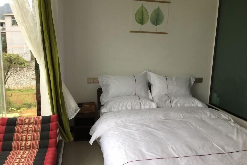 Синъи: Xingyi Nanshannan Inn