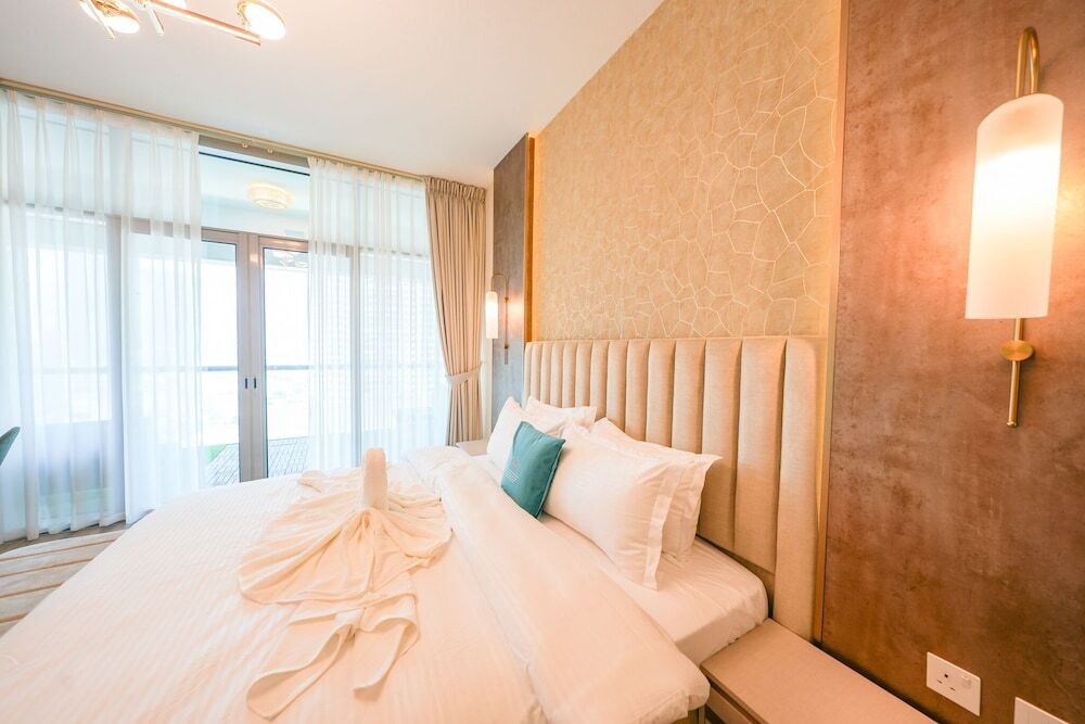 Дубай: Yogi-Luxury 1BR Apartment with Panoramic Views