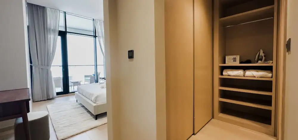 Дубай: Aya - Cozy 1BR Apartment with Panoramic City Views
