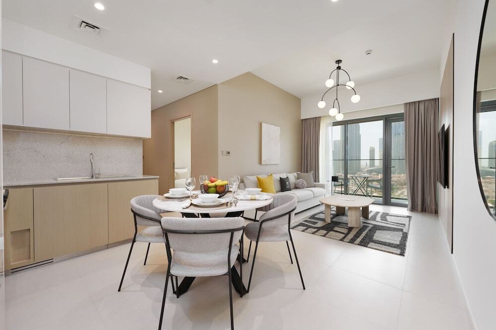 Дубай: Maison Privee - High-End Apt w/ Direct Burj Khalifa Views