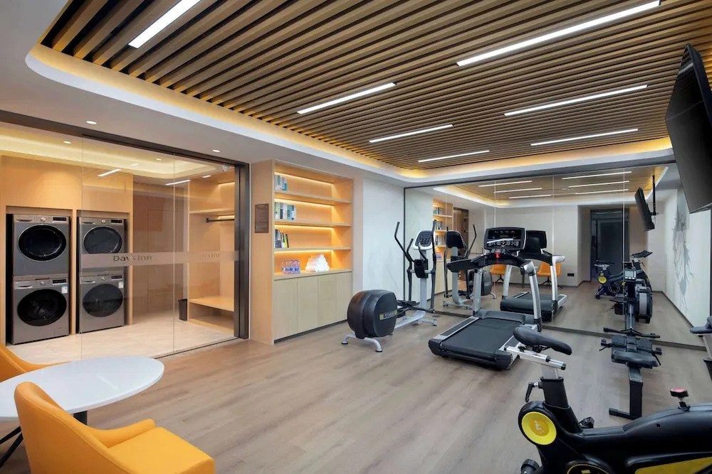 Чжухай: Days Inn By Wyndham Zhuhai Gongbei Port