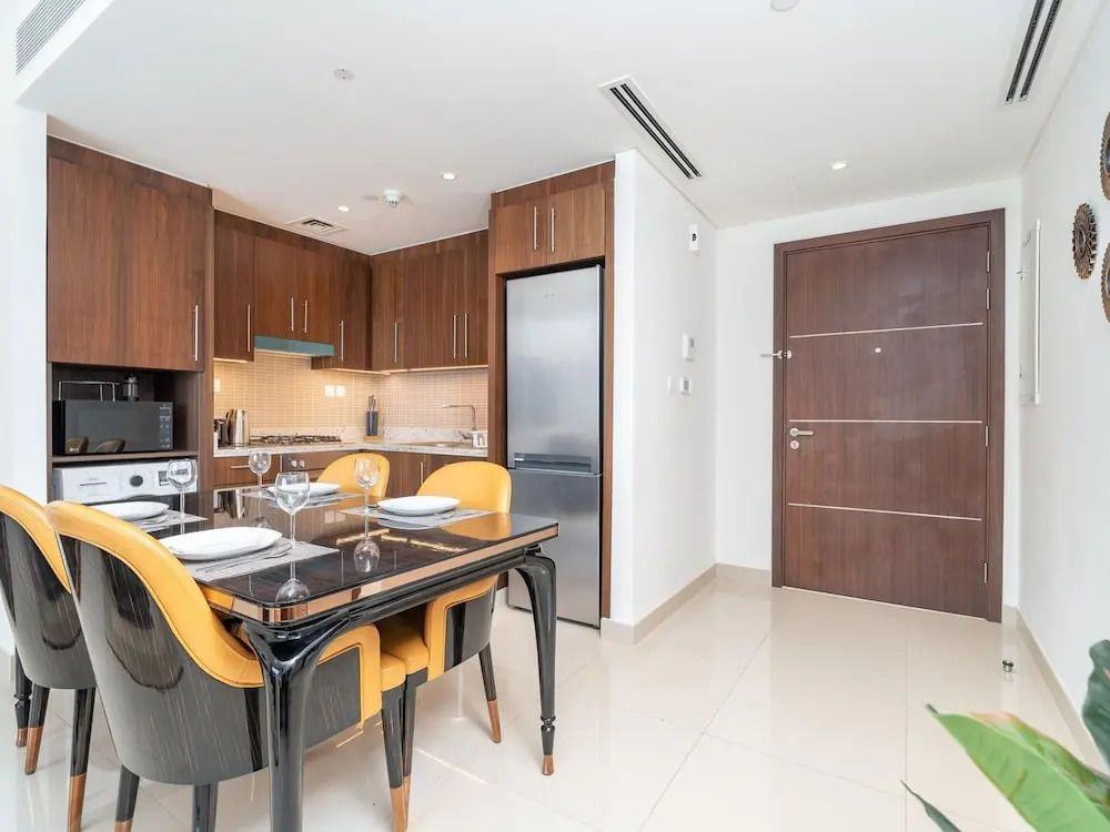 Дубай: 1BR Dlx City View Near Dubai Mall by Belvilla