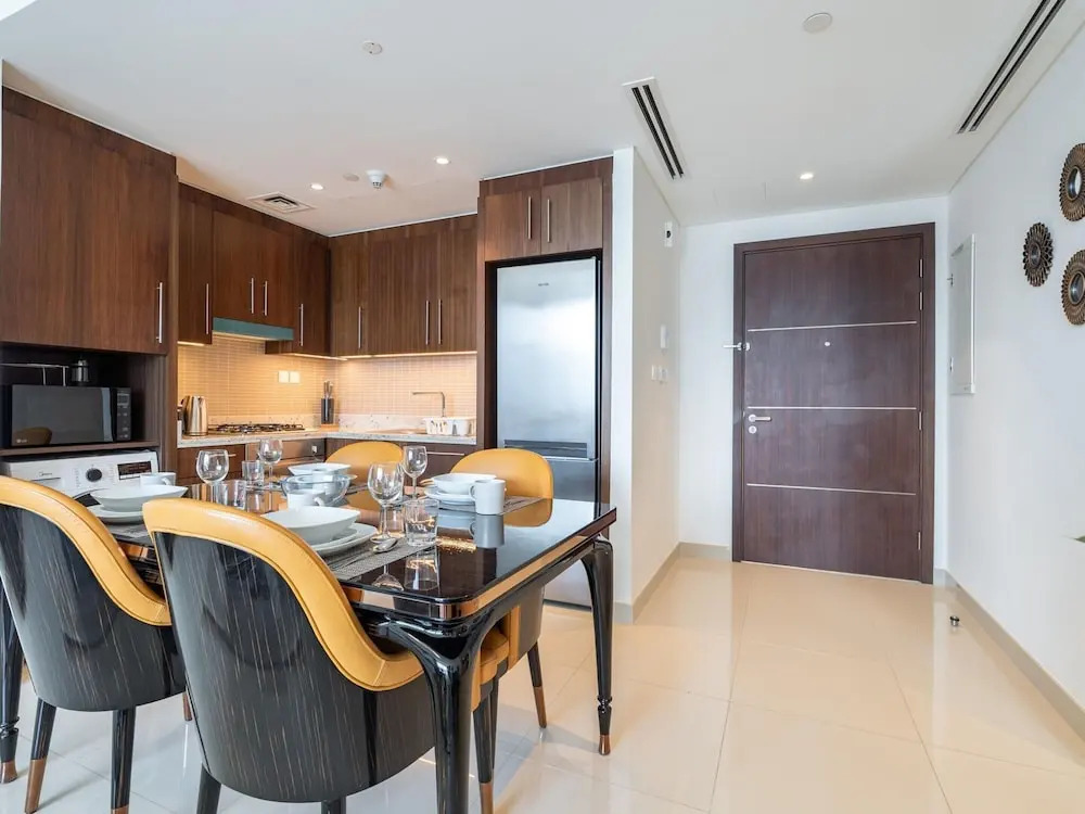 Дубай: 1BR Dlx City View Near Dubai Mall by Belvilla
