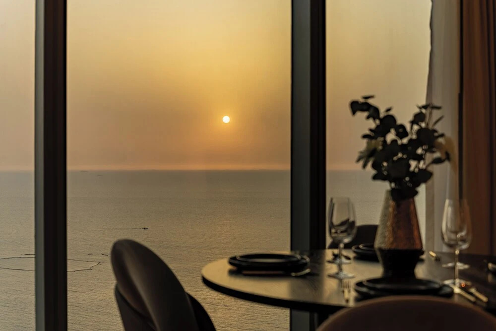 Дубай: Waves - Spectacular Seaside Retreat Apt With Views