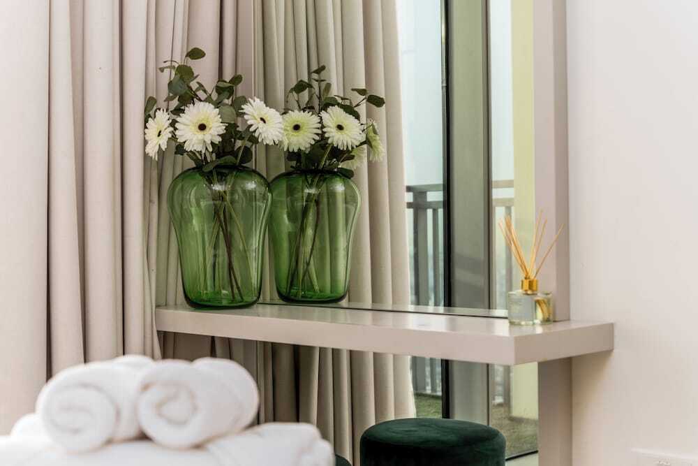 Дубай: Waves - Spectacular Seaside Retreat Apt With Views