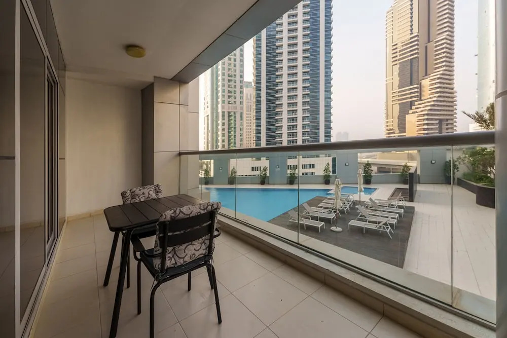 Дубай: Maison Privee - Bright & Trendy Apt Steps Away from JBR Beach