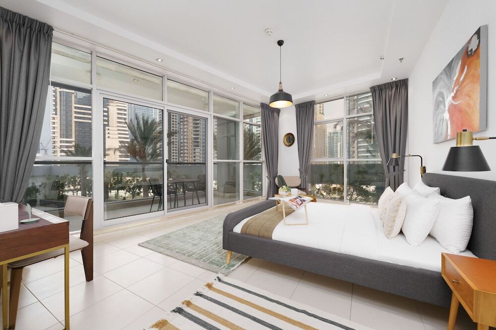 Дубай: Maison Privee - Bright & Trendy Apt Steps Away from JBR Beach