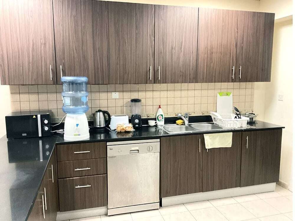 Дубай: Marina Marvel Room Elite Residences