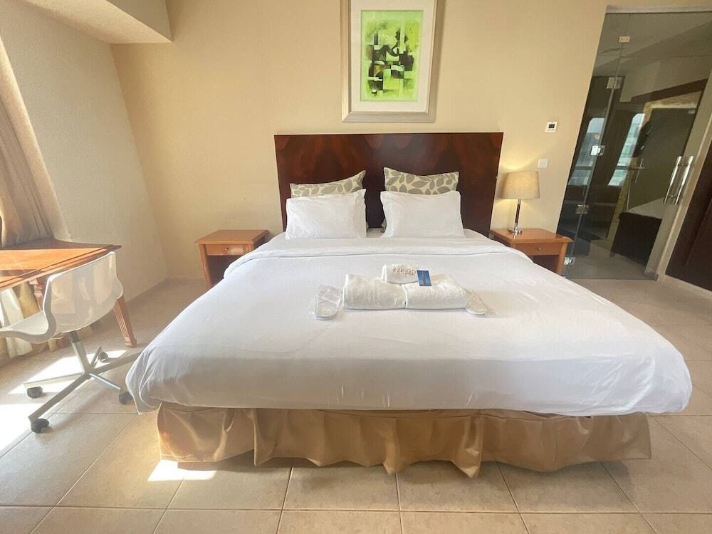 Дубай: Marina Marvel Room Elite Residences