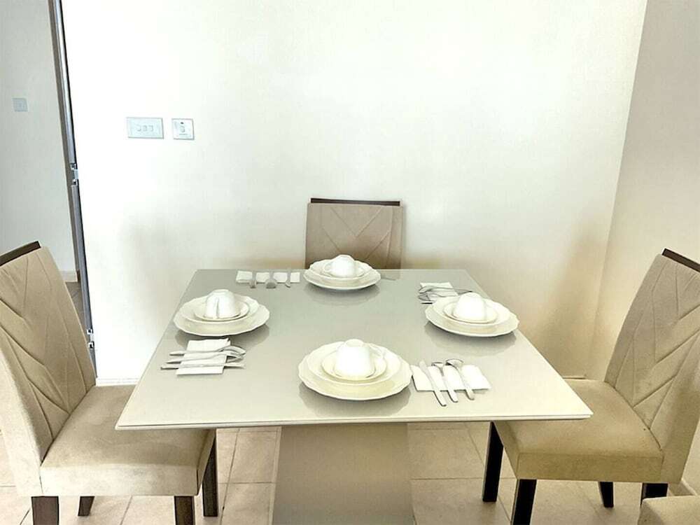Дубай: Marina Marvel Room Elite Residences