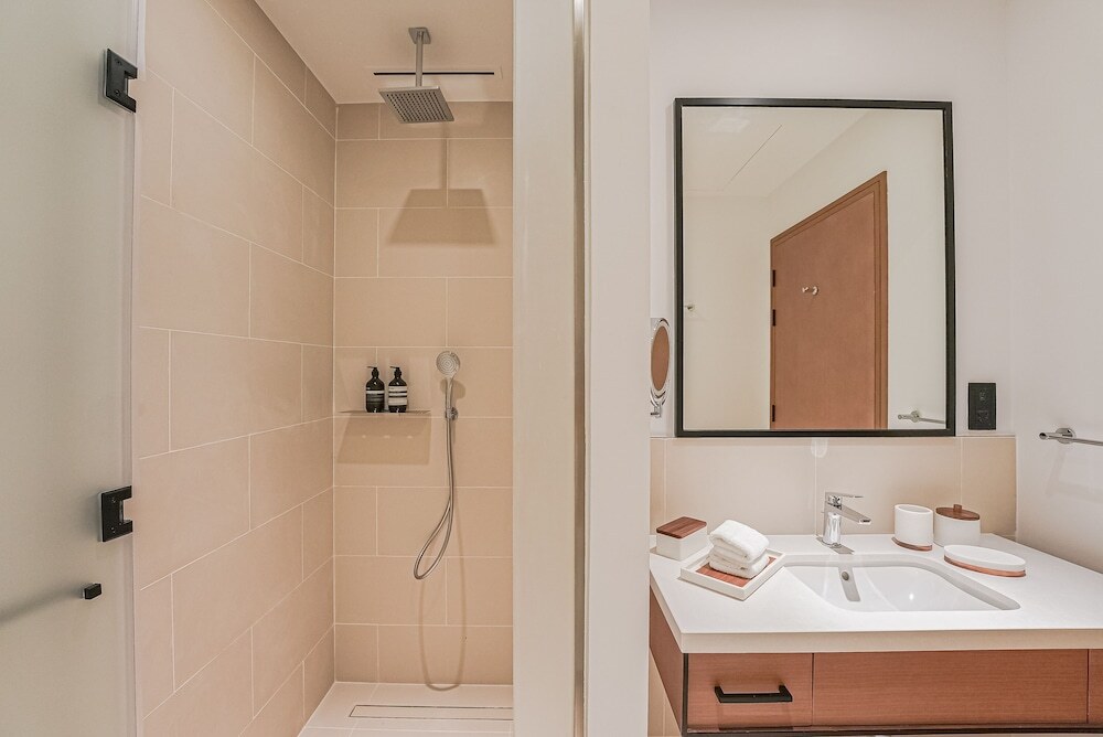 Дубай: Modern 2BR HighFloor Haven - Vida Marina