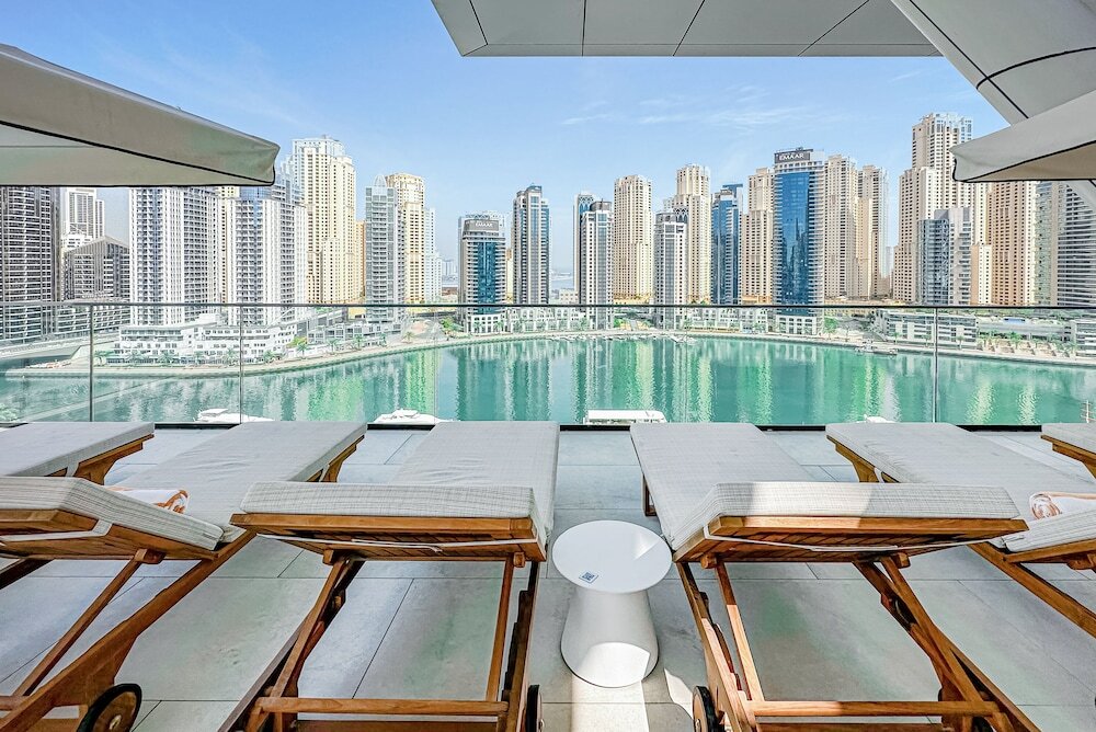 Дубай: Modern 2BR HighFloor Haven - Vida Marina