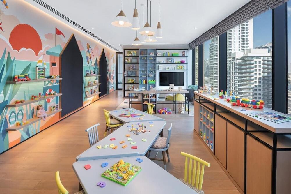 Дубай: Modern 2BR HighFloor Haven - Vida Marina