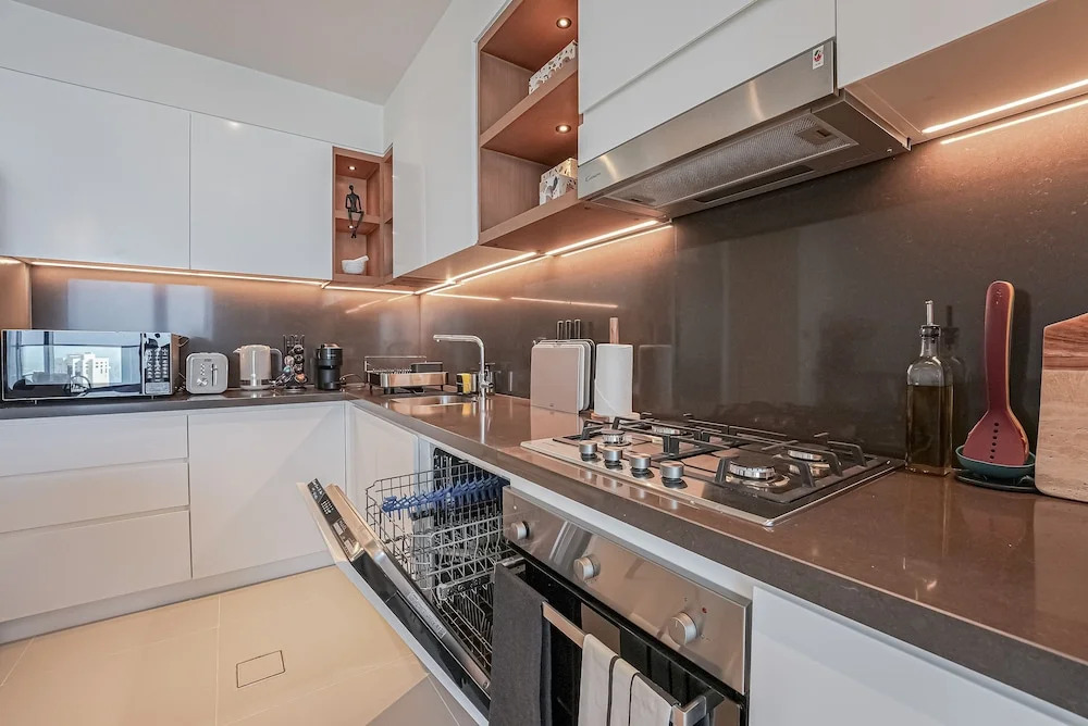 Дубай: Modern 2BR HighFloor Haven - Vida Marina