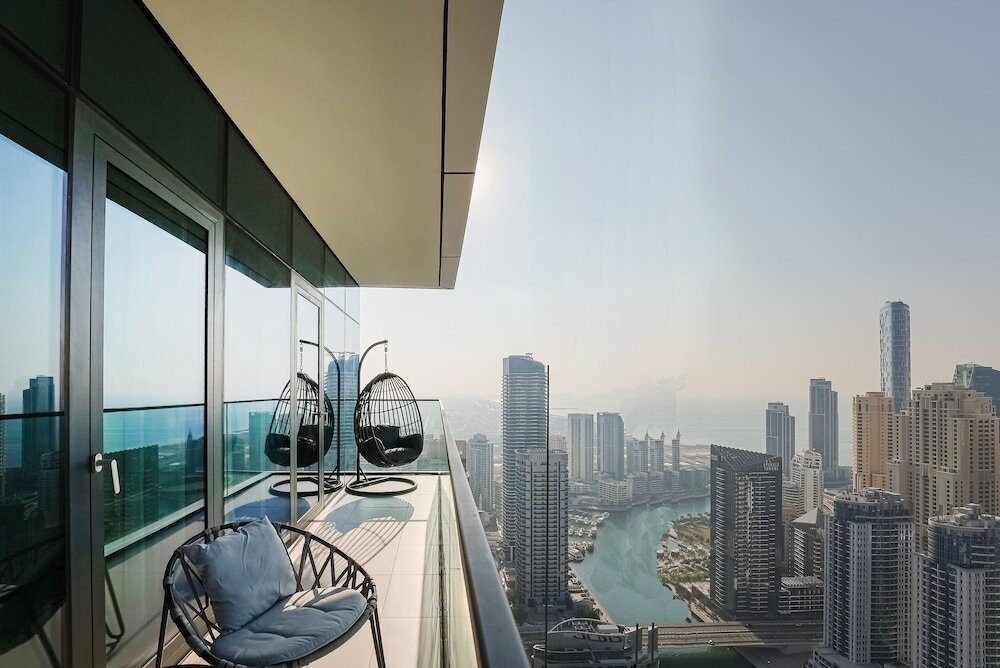Дубай: Modern 2BR HighFloor Haven - Vida Marina