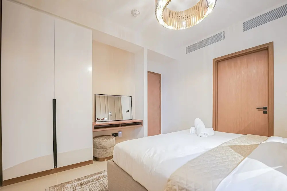 Дубай: Modern 2BR HighFloor Haven - Vida Marina