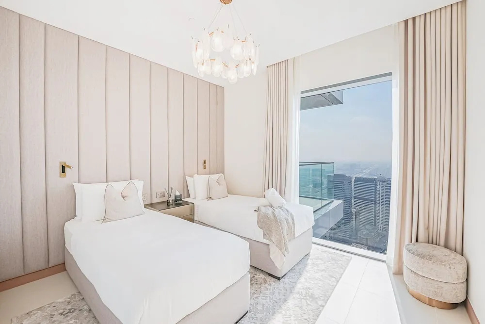 Дубай: Modern 2BR HighFloor Haven - Vida Marina