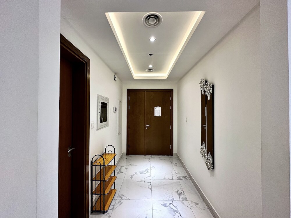 Дубай: Lux BnB Amna Tower Burj Views