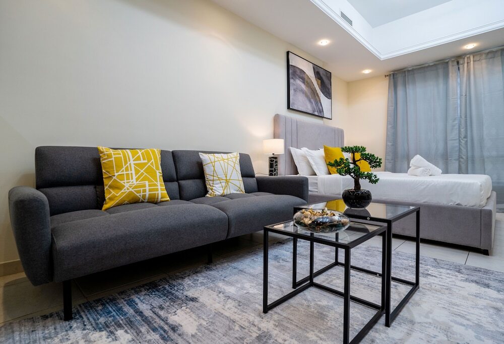 Дубай: Tanin - Luxurious and Contemporary Studio in JLT Cluster R