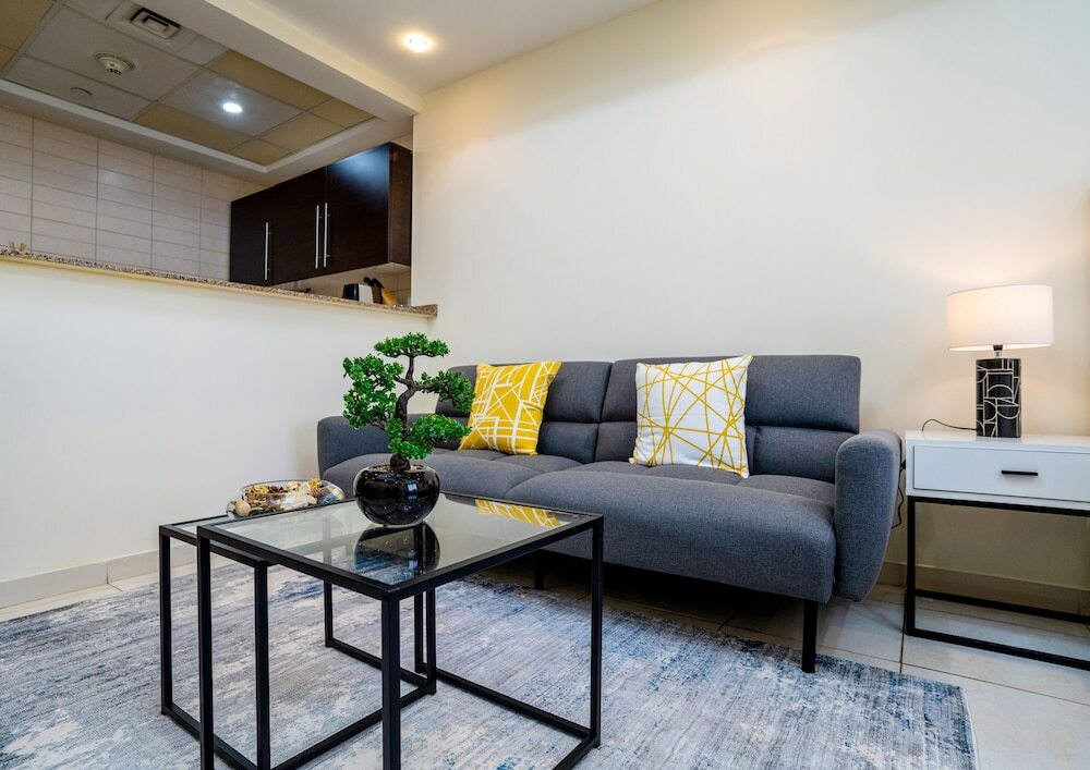 Дубай: Tanin - Luxurious and Contemporary Studio in JLT Cluster R