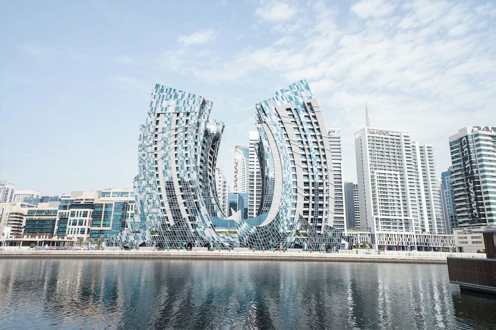 Дубай: Lusso Hometels J One