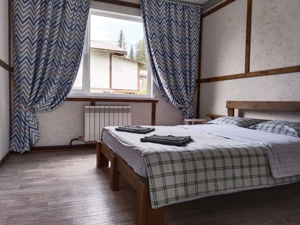 Шерегеш: Гостевой дом Forest House