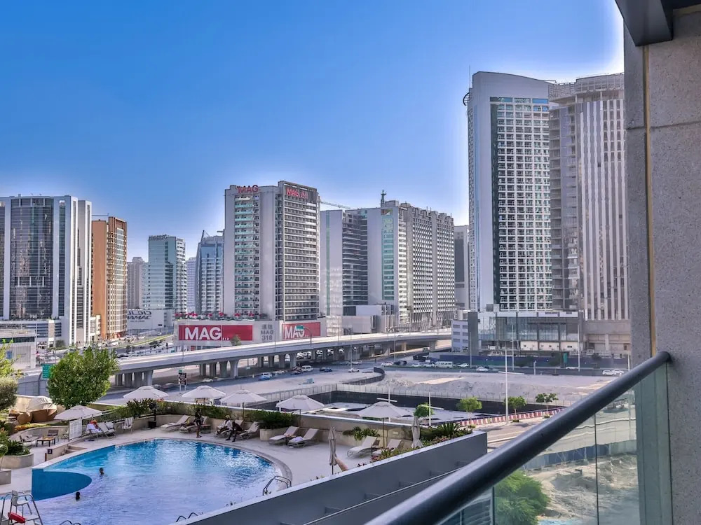 Дубай: Luxe 3BR Burj Khalifa -gym/pool by Belvilla