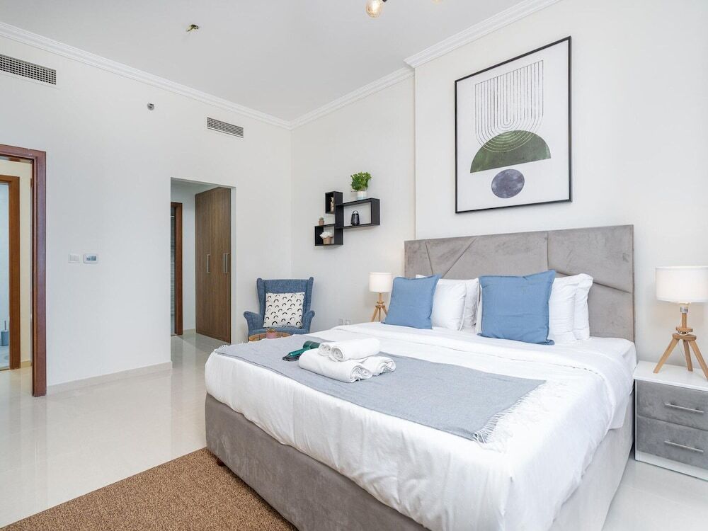 Дубай: 2bed Chic Apt Burj Khalifa Gym/pool by Belvilla