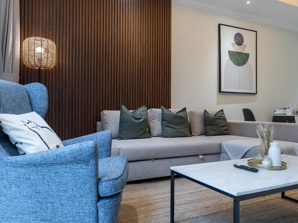 Дубай: 2bed Chic Apt Burj Khalifa Gym/pool by Belvilla