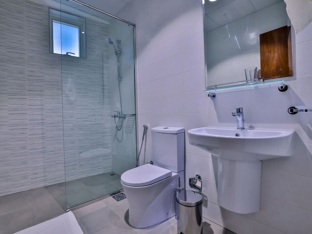 Дубай: Posh 3bed Apt Dubai Pool Gym Parking by Belvilla