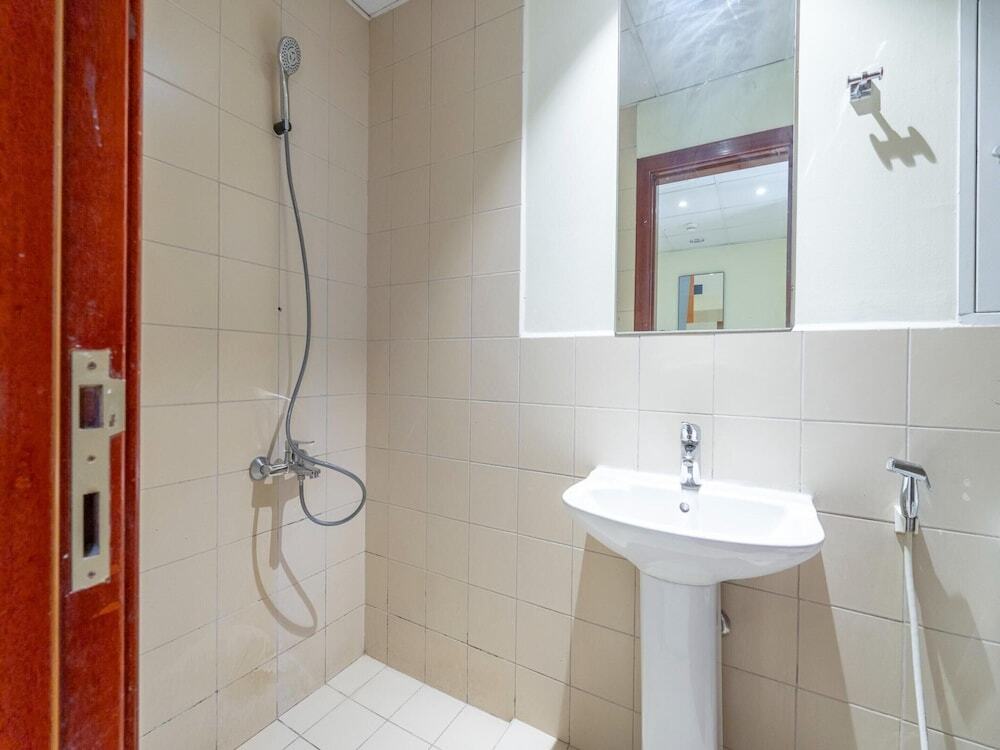 Дубай: 3BR City View in JBR Parking Pool by Belvilla