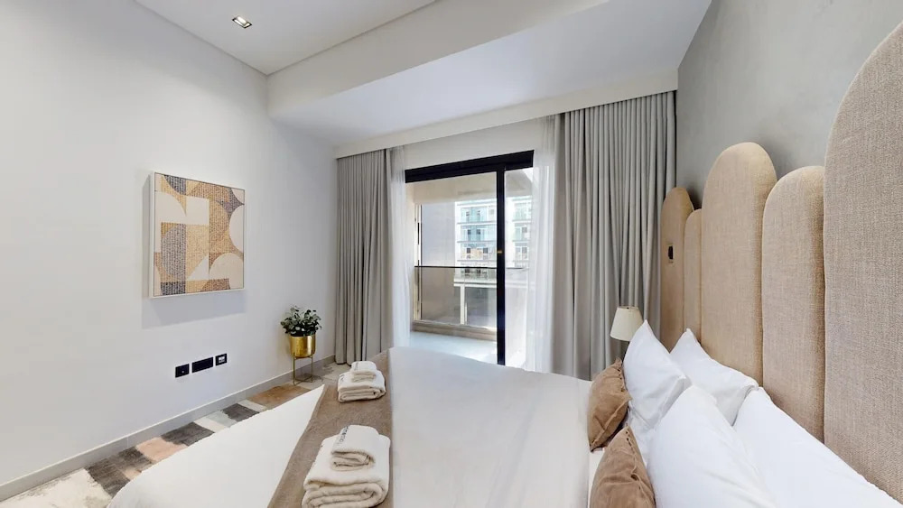 Дубай: Primestay - 3BR in JVC - Marwa Heights