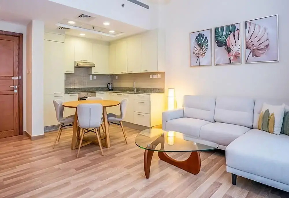Дубай: Homesgetaway-Cozy 1BR Bay Square Bldg. 9