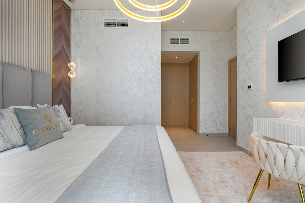 Дубай: GLOBALSTAY. Creek Rise Tower 1 Elegant Apartment