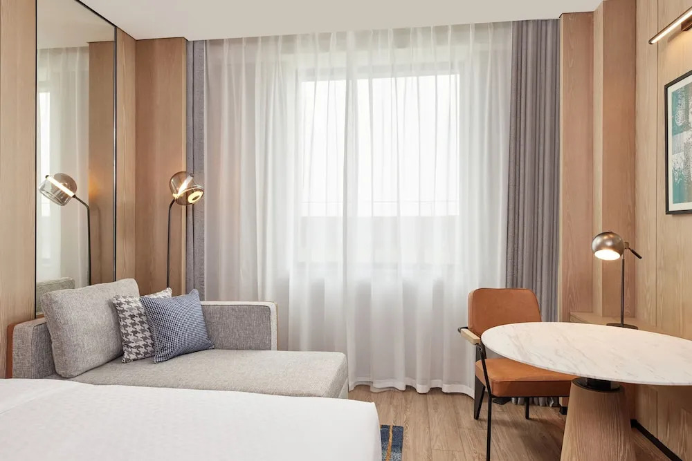 Шанхай: Four Points By Sheraton Shanghai Fengjing