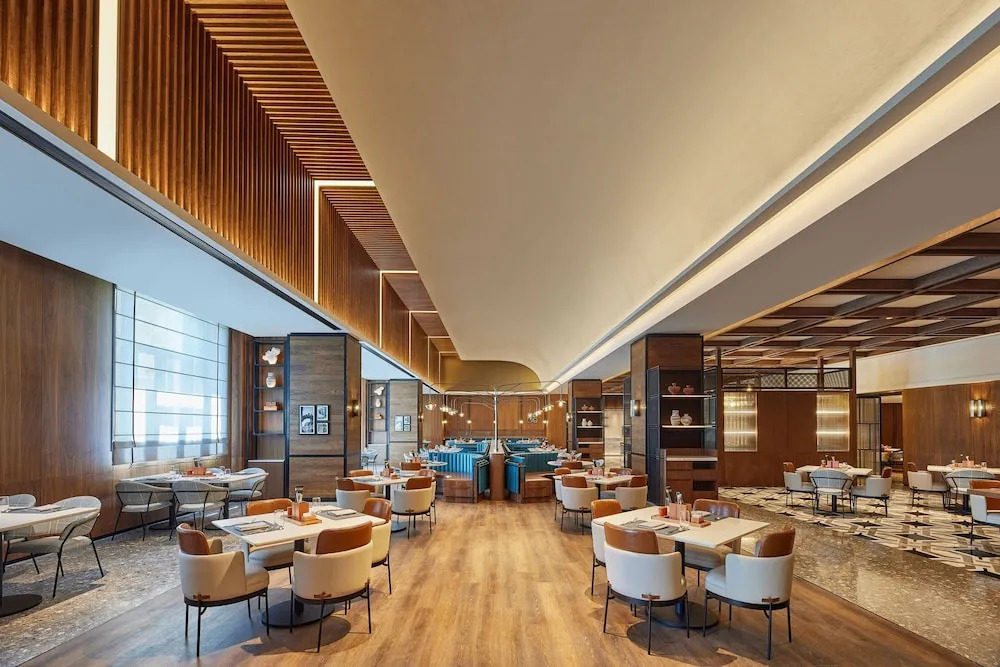 Шанхай: Four Points By Sheraton Shanghai Fengjing