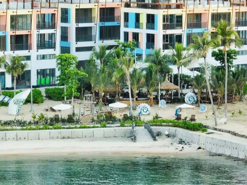 Нячанг: Cozy Front Beach House wid Private Beach