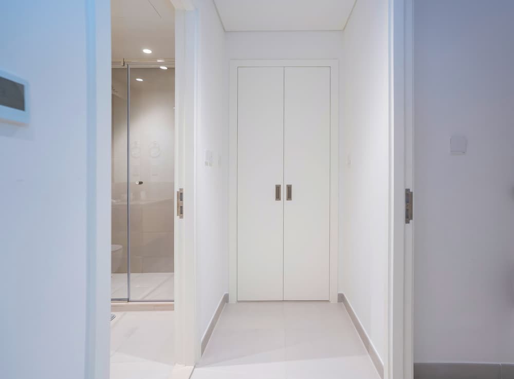 Дубай: Tanin - Luxurious 5th Floor Retreat at Summer 3 CreekBeach