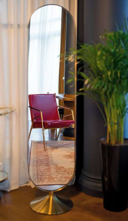 Тбилиси: Zorba&Bond Hotel on the 8th