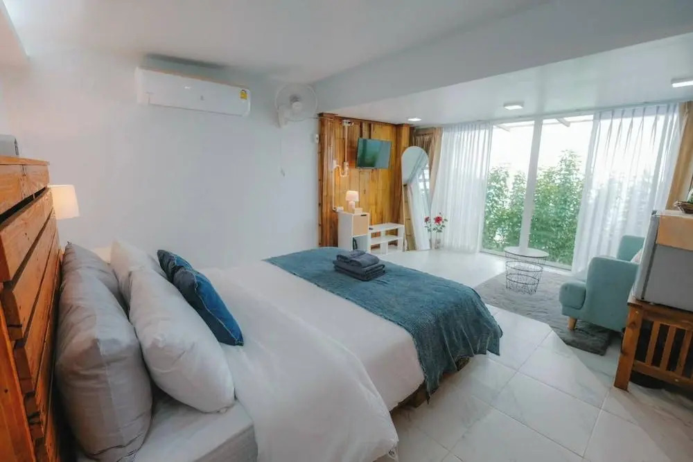 Маерим: NJ Homestay