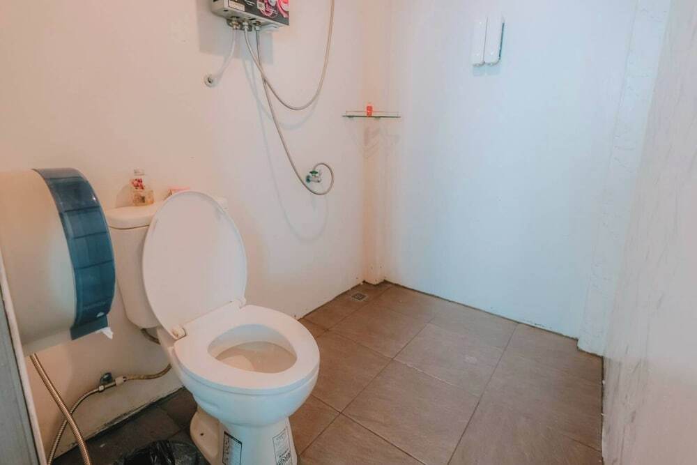 Маерим: NJ Homestay