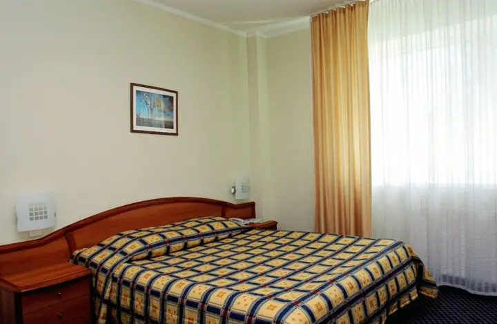 carousel image 3